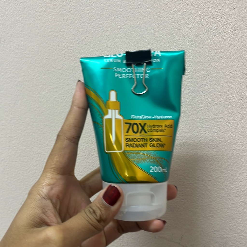 Healthy Bright Gluta-Hya Serum Burst Lotion - Smoothing Perfector imgfdn-417fa7fb-bd8d-4be3-8db4-6b1f794828b5