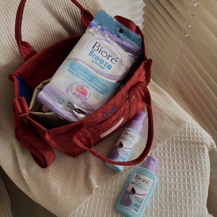 Breeze Deodorant Powder Sheet - Fresh Fruity imgfdn-4ddfe9a3-c000-4fb9-a757-8f0d87d5b03c