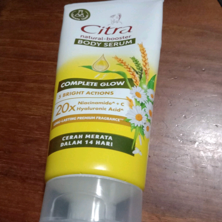 Body Serum Complete Glow imgfdn-40bd7f60-c841-49f7-b692-63f1a1317223