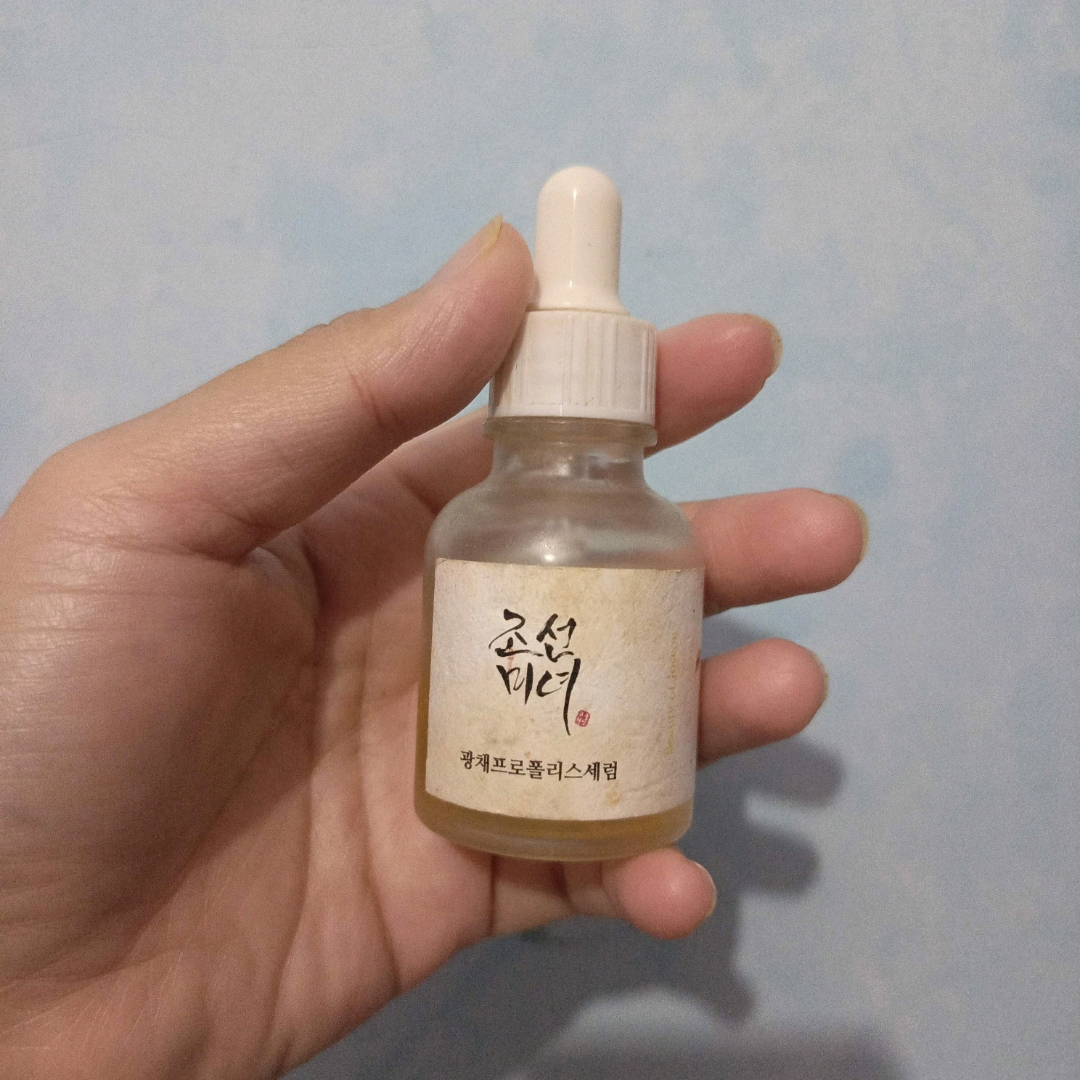 Glow Serum: Niacinamide + Propolis imgfdn-c2befcfa-9b63-4117-a625-fa3ce37d20bf