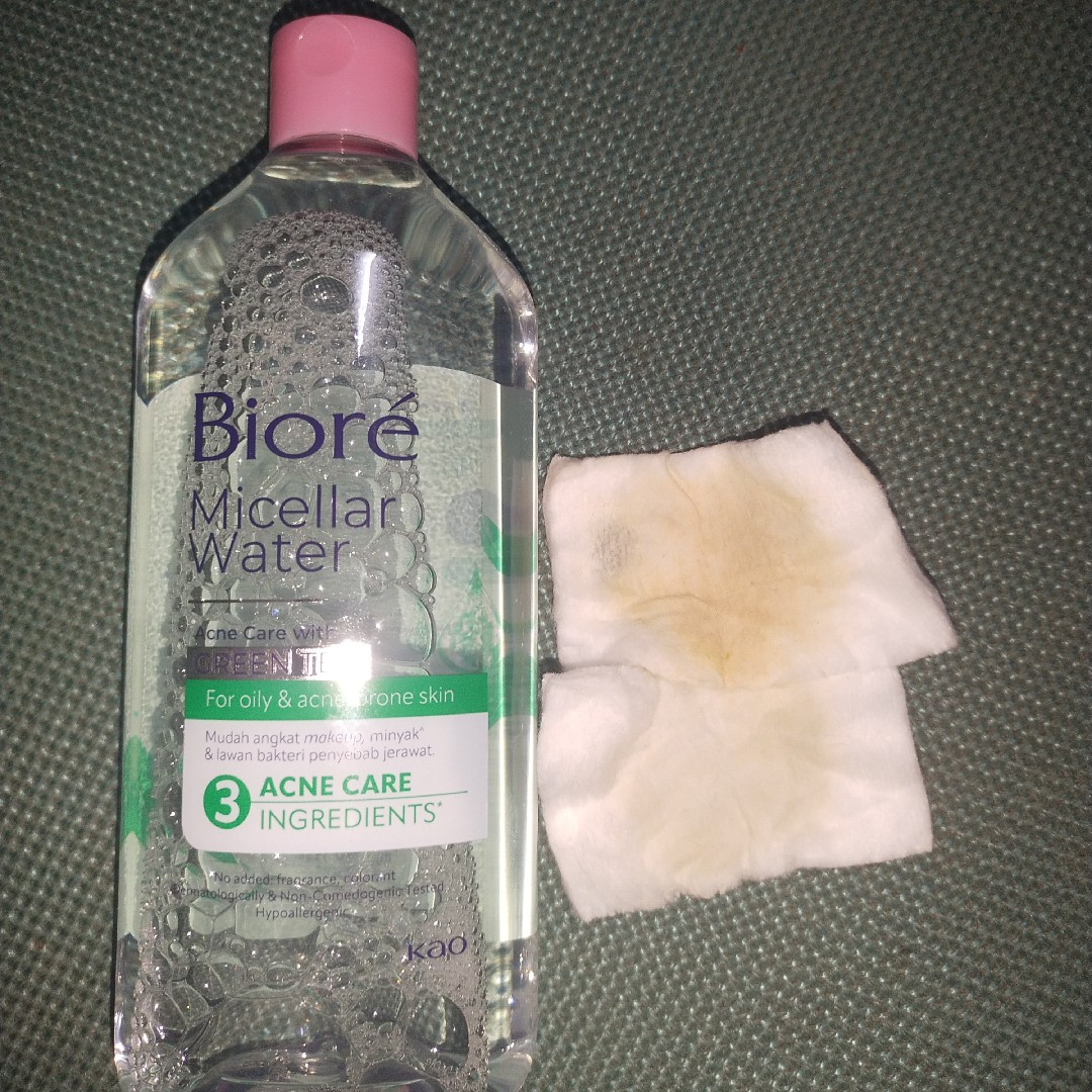 Micellar Water Acne Care imgfdn-ddfaef37-c7a8-4e93-8a43-9d6a33b2e26e