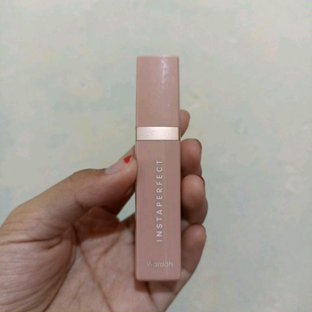 Litesplash Lip Sorbet - 03 Cranberry imgfdn-9c4bf879-ed49-48a1-aecb-07753c70ec29