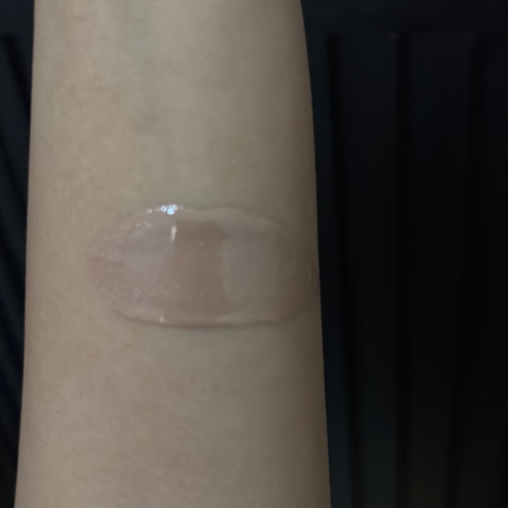 UV Fresh Look Tinted C SPF50 - Sand imgfdn-e1fb2be6-2f50-4bcf-b2aa-b2168d8b6a62