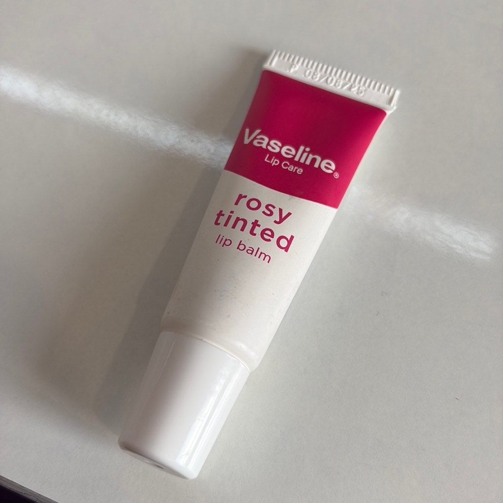 Lip Therapy Tube - Rosy Tinted imgfdn-9980115a-3ac0-4598-af07-2e0ce797d77f