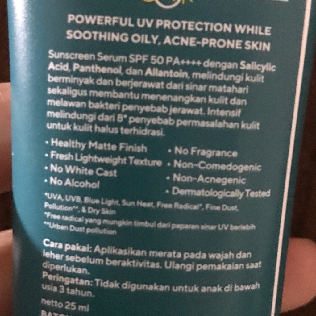 UV Shield Acne Calming Sunscreen Serum SPF 50 PA++++ imgfdn-9981bddd-3e87-4114-8742-f4f01109b764