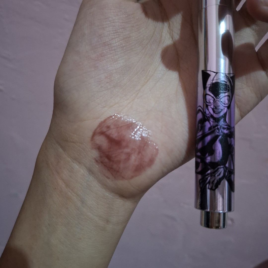 Ceraplump Tinted Lip Balm SPF25 PA++++ Batman Edition - Flirty imgfdn-84f07d8d-5d34-4590-87c2-c3924893dcaa