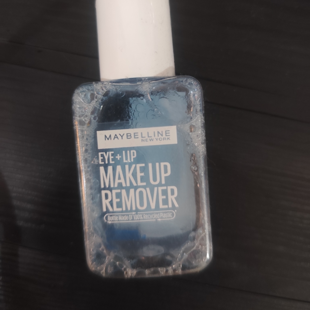 Eye & Lip Make Up Remover imgfdn-443e8578-5028-414a-999f-f53f17c7c9fb