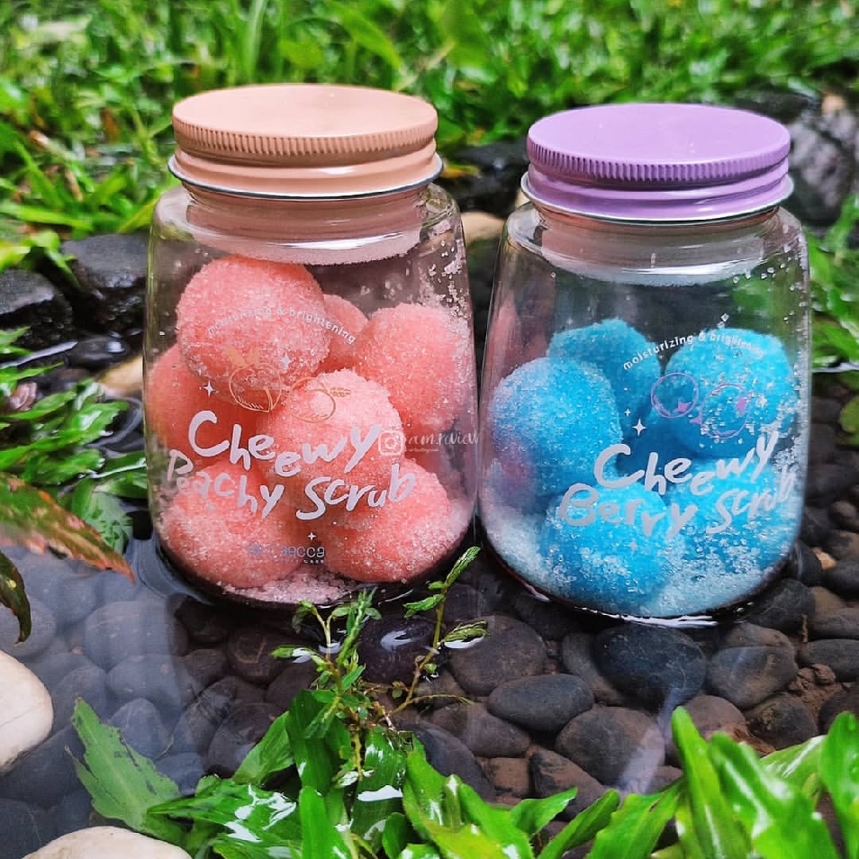 Cheewy Scrub - Berry imgfdn-a7ca5dd6-ce6d-479d-a443-c80dd4ecda64