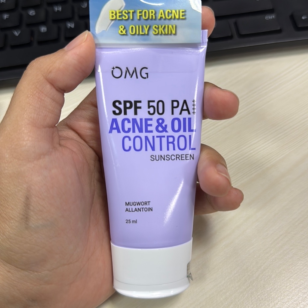 SPF50 PA++++ Acne & Oil Control imgfdn-4f64b113-32bb-4464-8190-860edbf7bb3a
