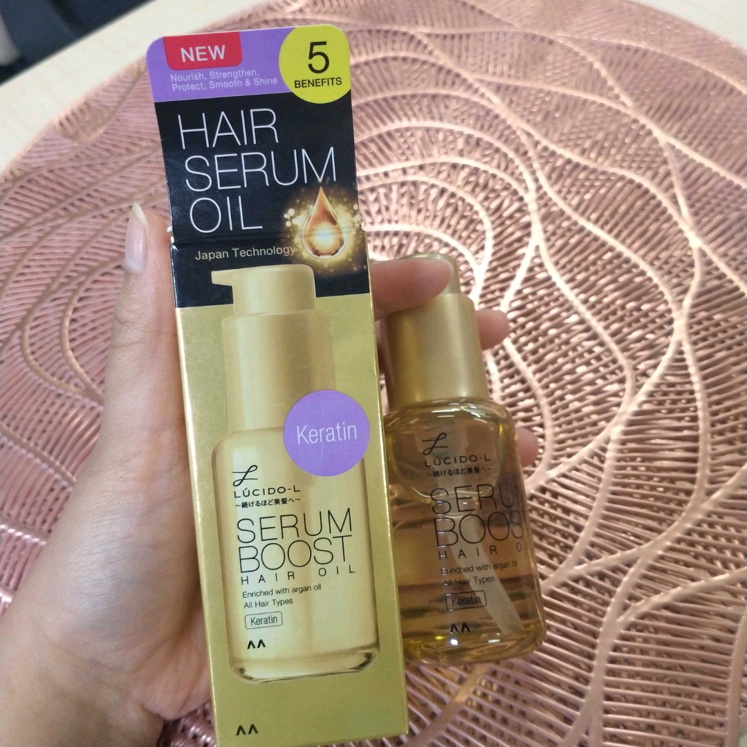 Serum Boost Hair Oil imgfdn-77b379ed-92a5-4a66-89e4-4a601cc41dcf