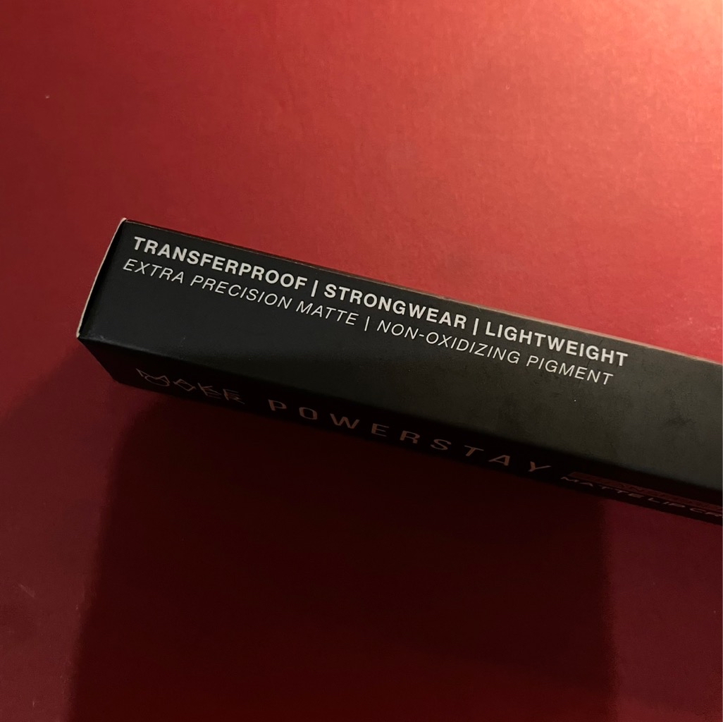Powerstay Glazed Lock Lip Pigment - D03 Never imgfdn-117e94bb-518c-4077-8f64-2ccfd6f6a410