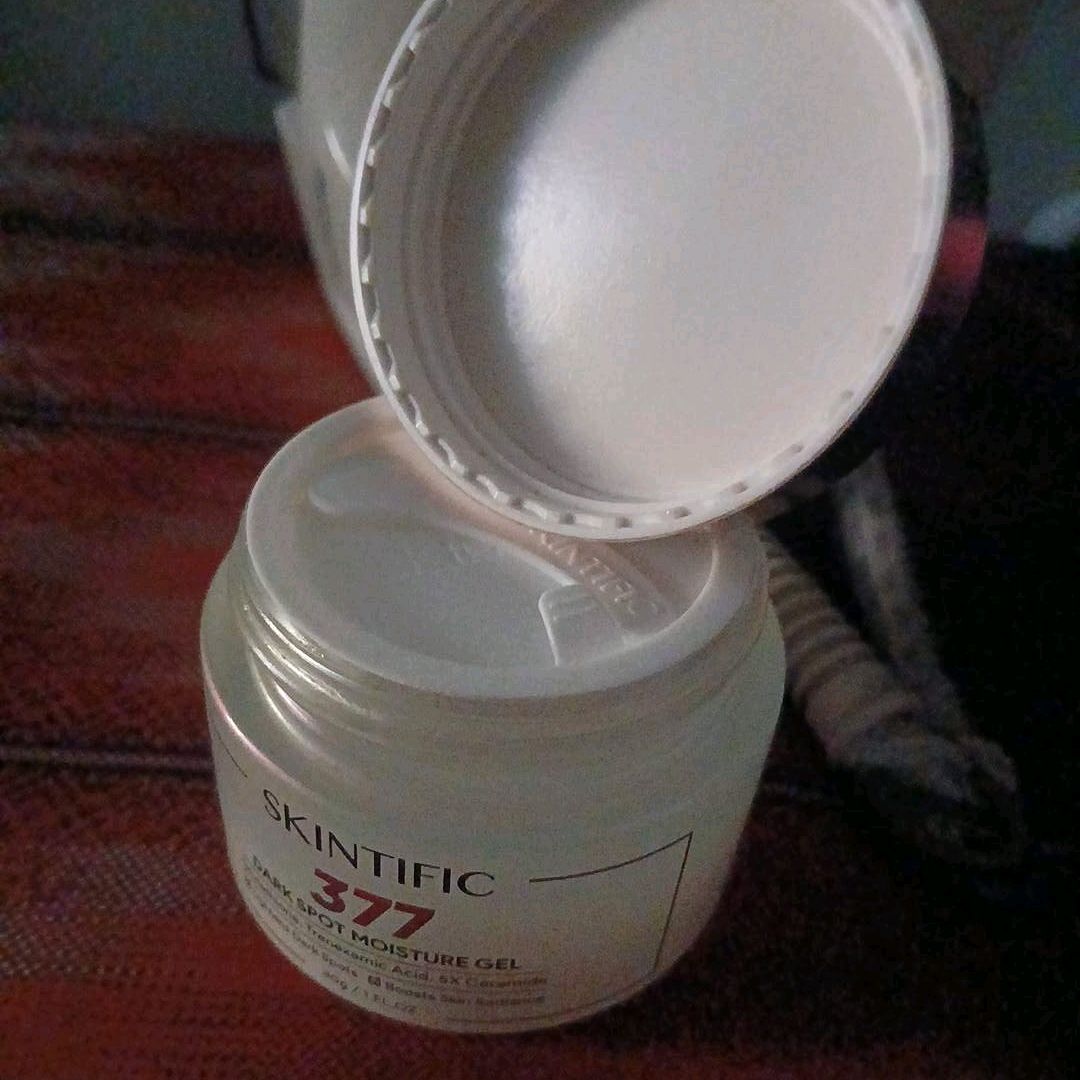 Symwhite 377 Dark Spot Moisture Gel imgfdn-3e756903-1872-4034-91c1-bc7e40d79f38