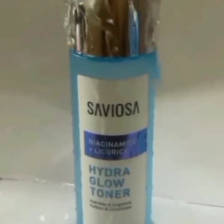 Hydra Glow Toner - Niacinamide + Licorice imgfdn-d37fa45d-d930-4d26-b4df-ce4e5d49194c