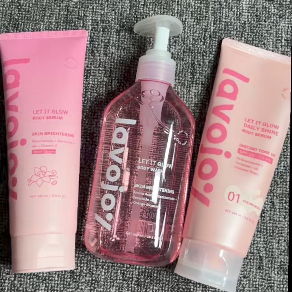 Let It Glow Body Wash Skin Brightening imgfdn-a8d1059c-2032-42a7-8ef5-7d1cb53dd7f8