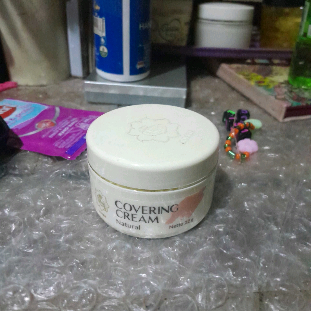 Covering Cream - Natural imgfdn-7698fc4d-503c-48c5-bce8-db59a34bcca5