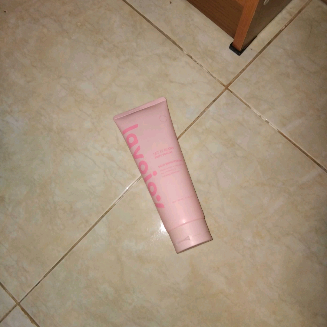 Let It Glow Body Serum Skin Brightening imgfdn-6526a7f4-76a3-4f90-b481-7563aa49ba23