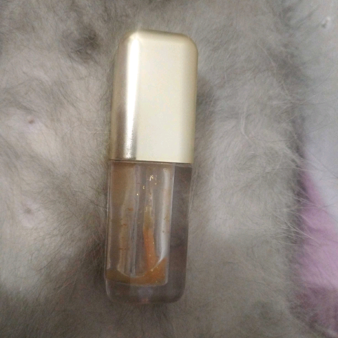 Power Glow Lip Oil - Marigold Peach imgfdn-b8d44db1-e52f-4b86-b10c-330814a214d0