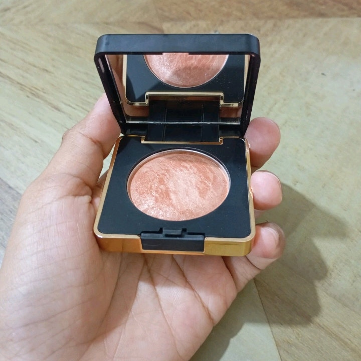Lume Baked Blush - Jora imgfdn-f8030e49-48a3-42f7-bfd6-c9d57b04a87c