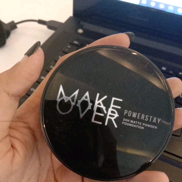 Powerstay 24H Matte Powder Foundation - W21 Coral Ivory - Reformulation in October 2023 imgfdn-dbc0cd7a-cc7d-4771-bf67-09608131c7df