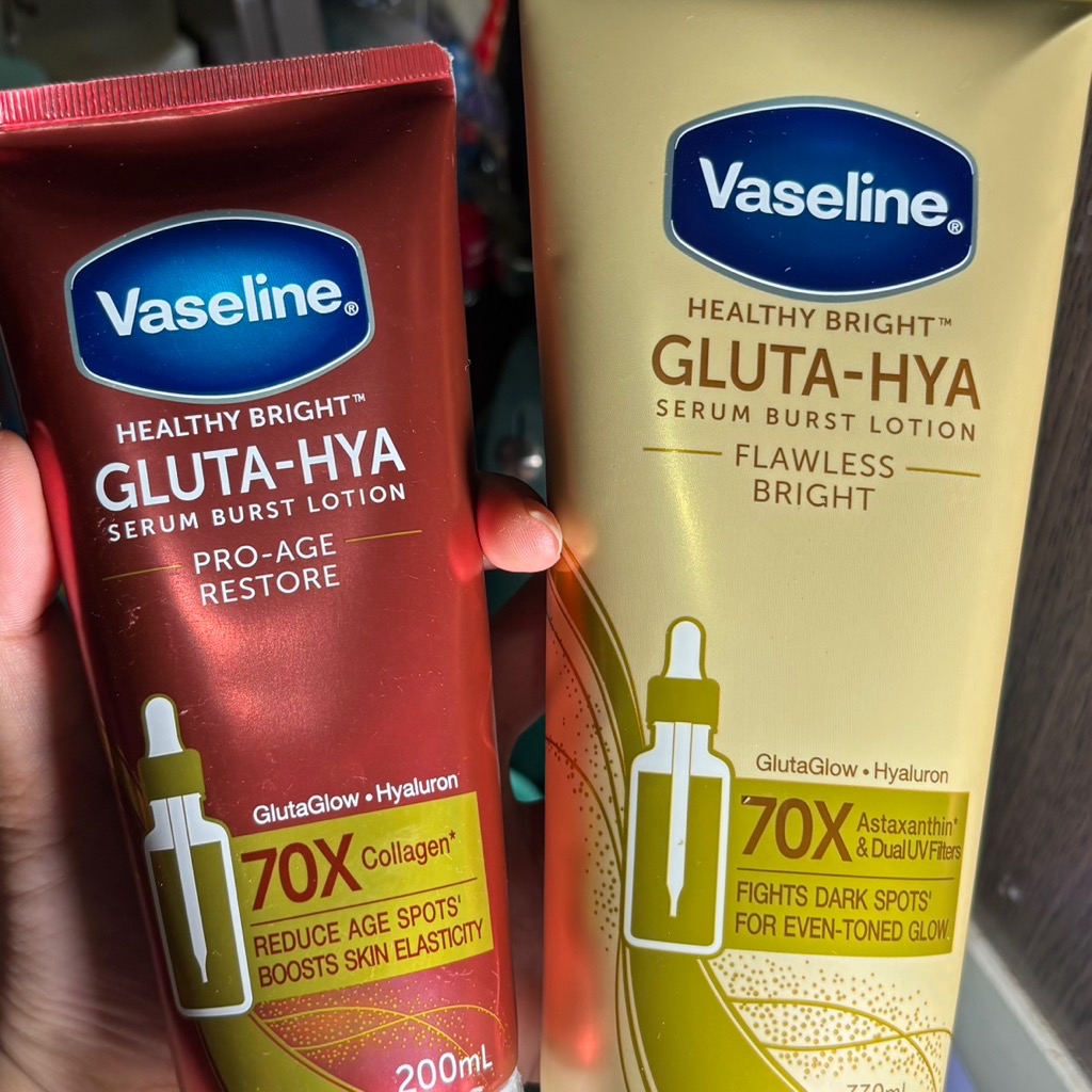 Hijab Protect Gluta Vitamin SPF 20 Body Serum - Reformulation in August 2023 imgfdn-7df9fce2-64d0-447e-8411-28d70cd98071