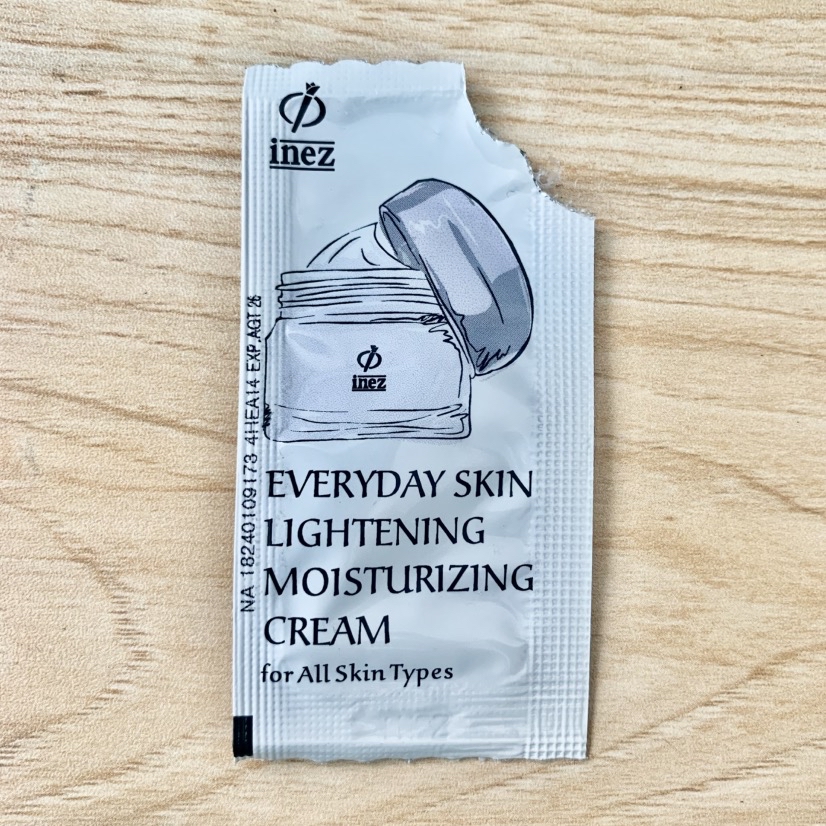 Every Day Skin Lightening Moist Cream imgfdn-d16f6377-8a61-4387-a96a-81f9b9c8275d