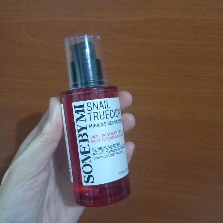 Snail Truecica Miracle Repair Serum imgfdn-4903b934-d14a-4d01-b8d7-42c47e1d0e0a