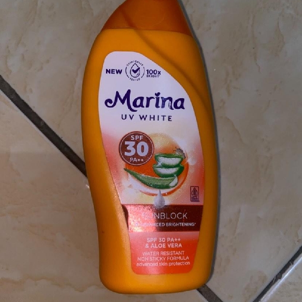 UV White Sunblock SPF 30 imgfdn-8eb9d6b8-4533-4055-8d7c-8719d06e0ba3