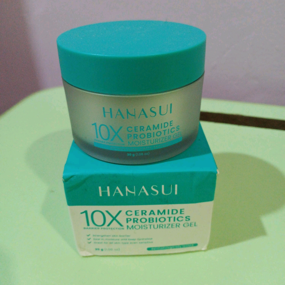 10X Ceramide Probiotics Moisturizer Gel imgfdn-a2667250-1951-4df4-9082-a4906b30cfd4