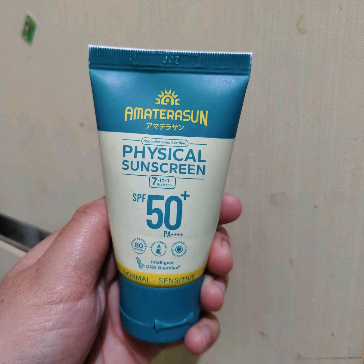 Physical Sunscreen SPF 50+ PA++++ imgfdn-9ae93b1d-7b5b-49a2-8d90-27e32a6d03af