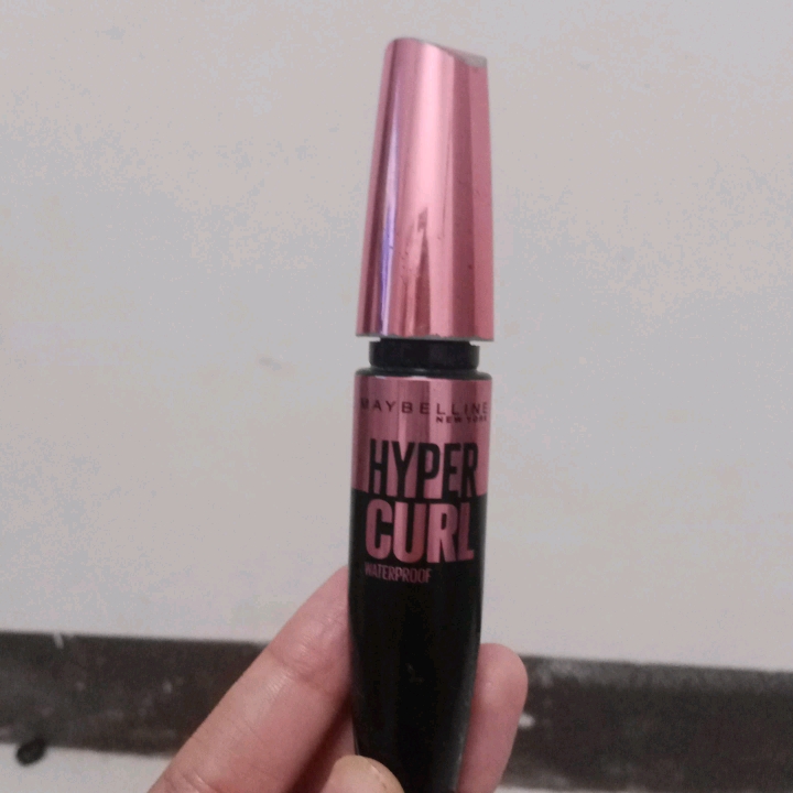 Hyper Curl Volum' Express Mascara imgfdn-6286c1d8-2acd-49a6-8d1b-a0f035eed038