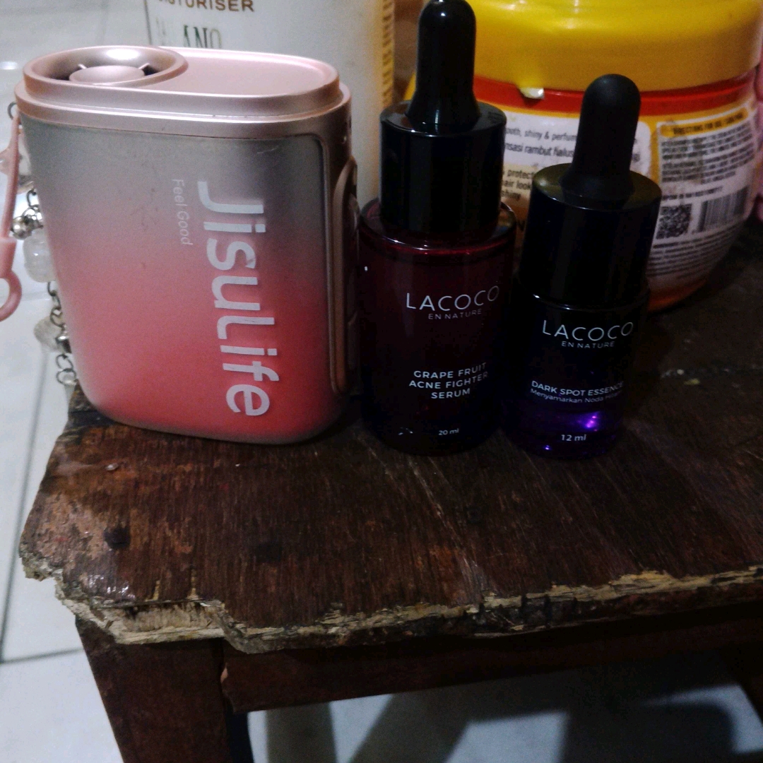 Dark Spot Essence imgfdn-cd5f44e3-980d-4102-b6ac-981346fb2155
