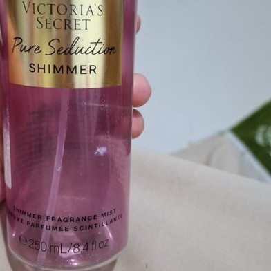 Pure Seduction Shimmer Fragrance Mist imgfdn-55aeec64-7829-4697-9f15-2aa8653e3162