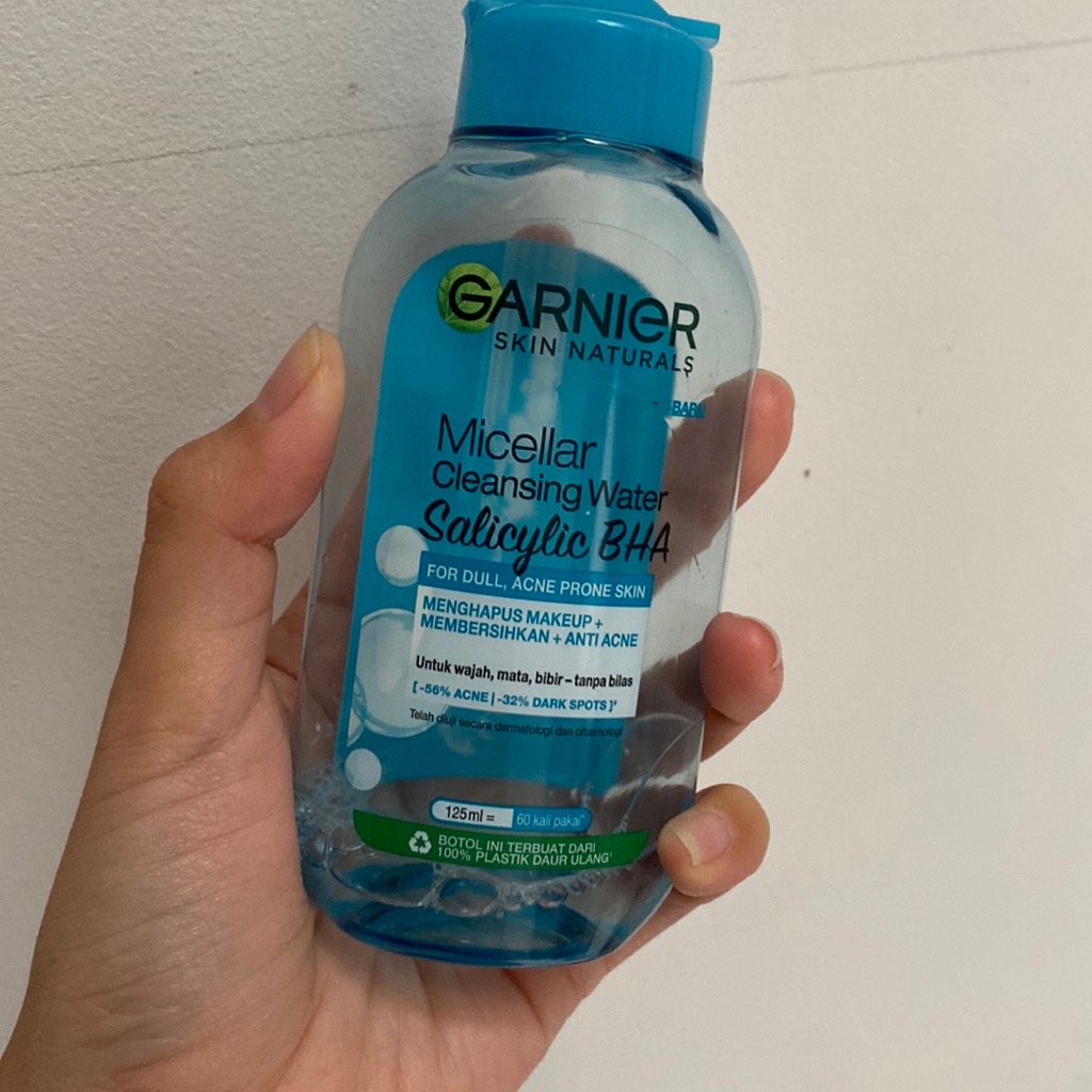 Micellar Cleansing Water All-in-1 - For Oily, Acne-Prone Skin imgfdn-1253b970-3b88-4459-91aa-16e529e6c101