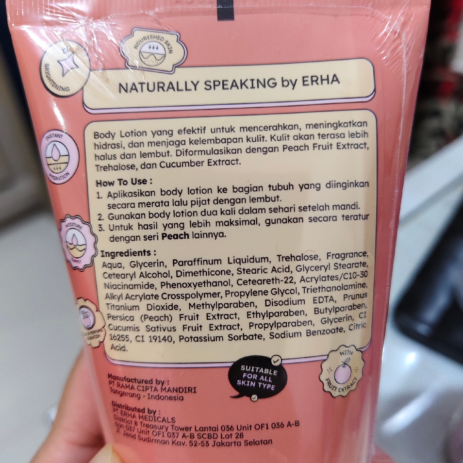 Perfect Peach Moisturizing Body Lotion imgfdn-1374ae51-a41c-4ae7-a829-48db7b0b49c7