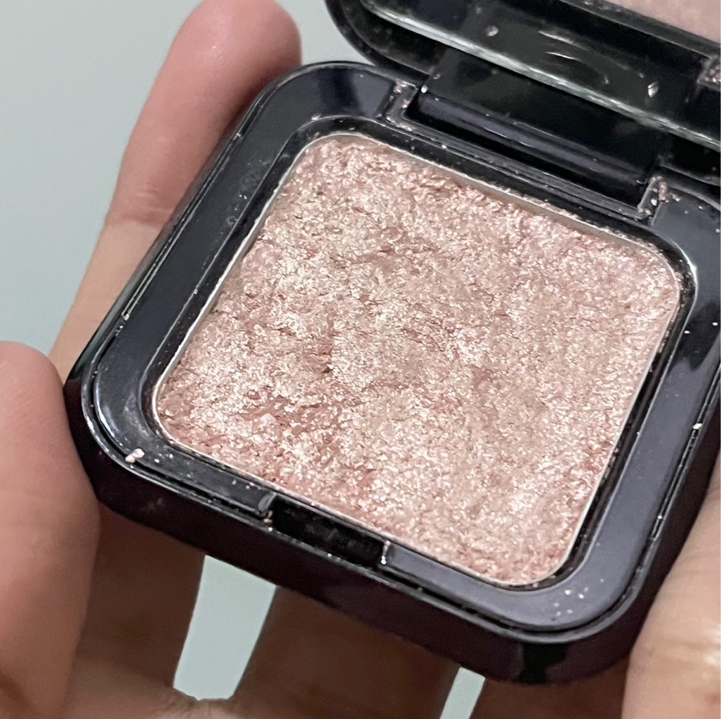 Iconic Glow Highlighter - Rose Radiance imgfdn-9f9b8c99-13c7-4ad3-ac26-9164be071be4
