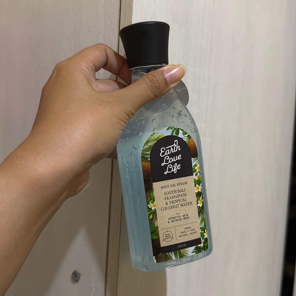 Body Lotion - South Bali Frangipani & Tropical Coconut Water imgfdn-ec560a1b-579b-4711-810f-1c39c5cf92cf