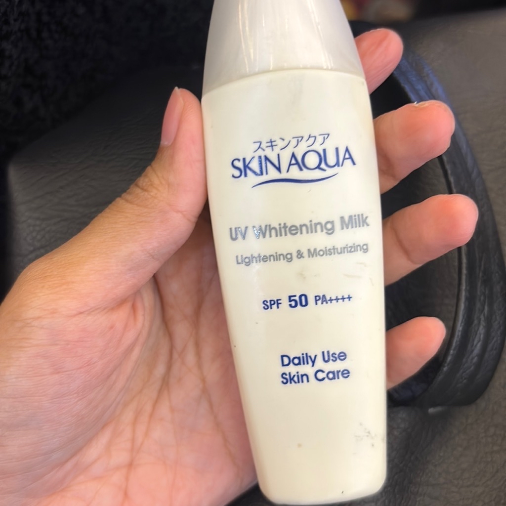 UV Whitening Milk imgfdn-21560275-90e4-4577-b012-1887241c0fe1