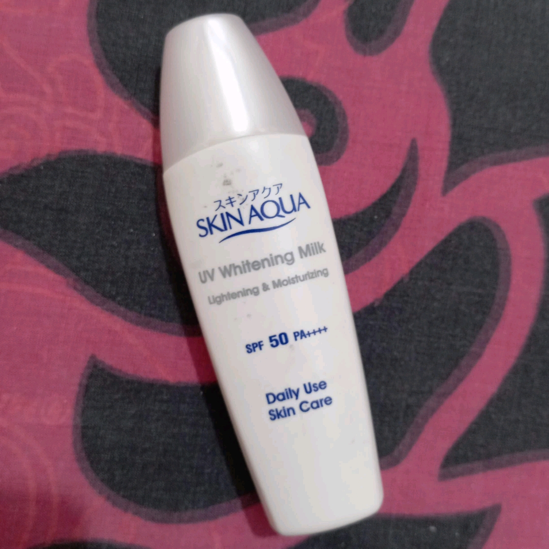 UV Whitening Milk imgfdn-ba1ce787-fb7c-42cf-96ef-3da4075cb1f0