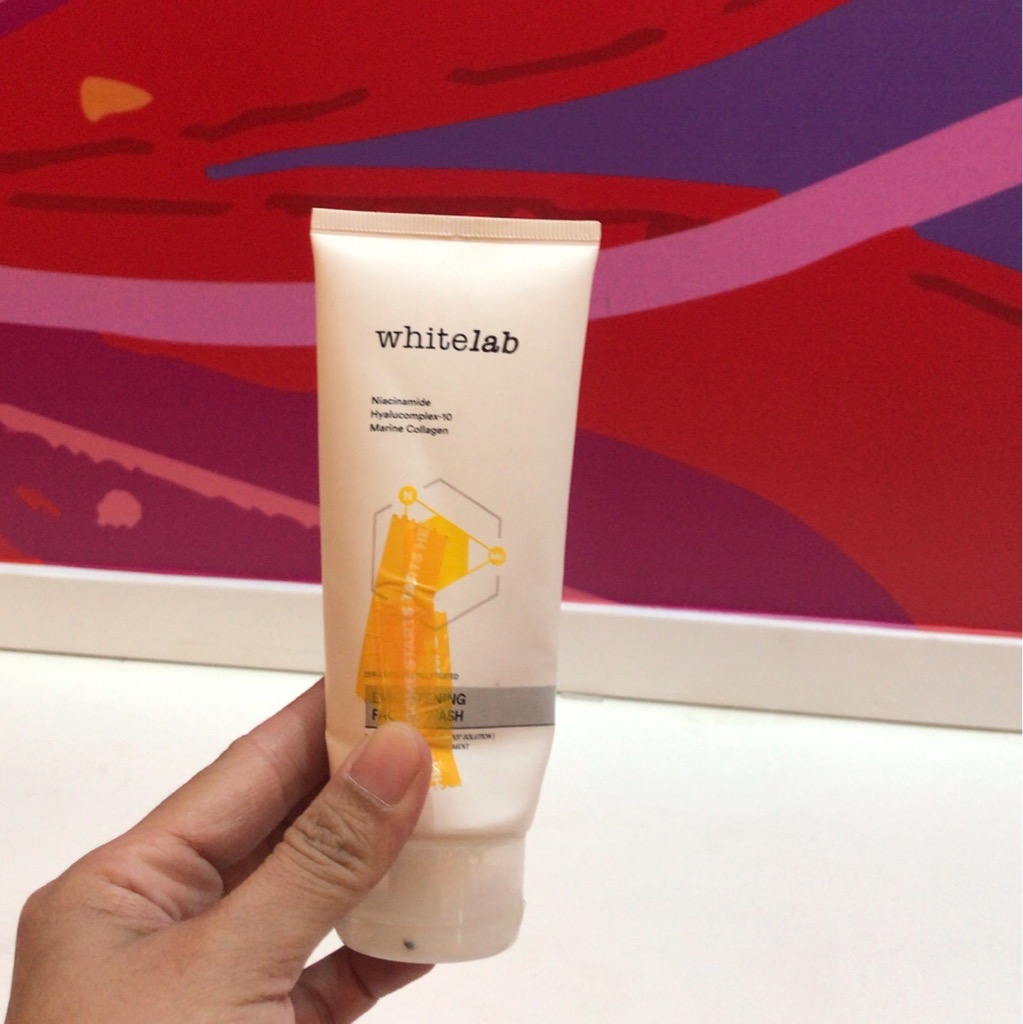 Brightening Facial Wash imgfdn-1d4dccb4-a0f5-4816-a9ae-22fdd04dcd76