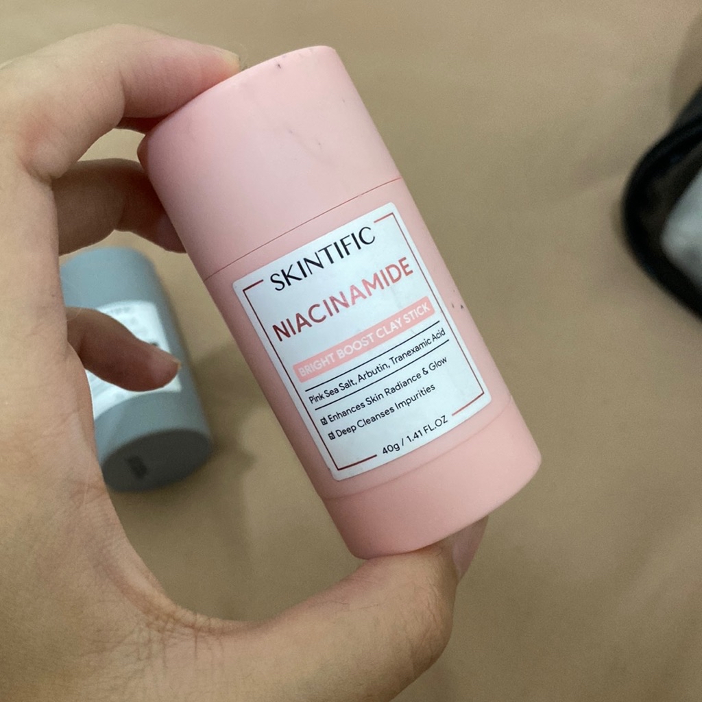 Niacinamide Bright Boost Stick Clay imgfdn-bb72ba48-c1bb-43a1-9dff-7b20b3b0077c