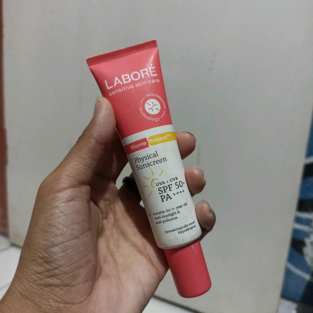 BiomeProtect Acne & Oil Correct Physical Sunscreen SPF50+ PA++++ imgfdn-f822b324-76c6-409d-bd3a-c725a322579e