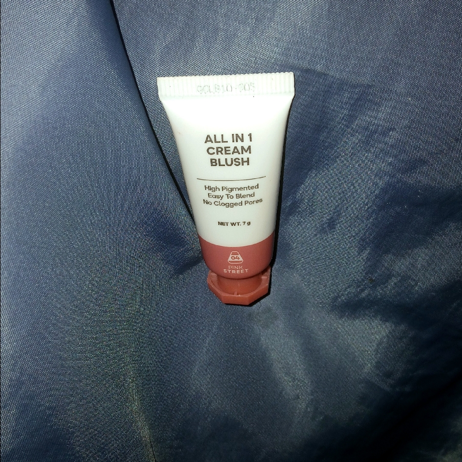 Goublush - 04 Pink Street imgfdn-e47dd9ae-cc98-41af-8b93-95debf6e2901