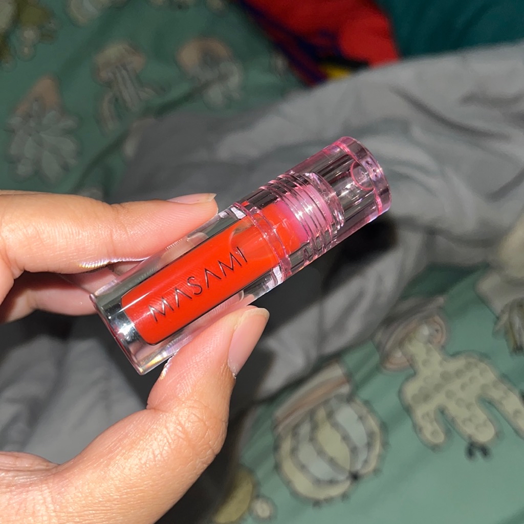 Tinted Lip Oil - Apple imgfdn-ef856c6e-12c5-418c-a4b6-4f51a414ffef