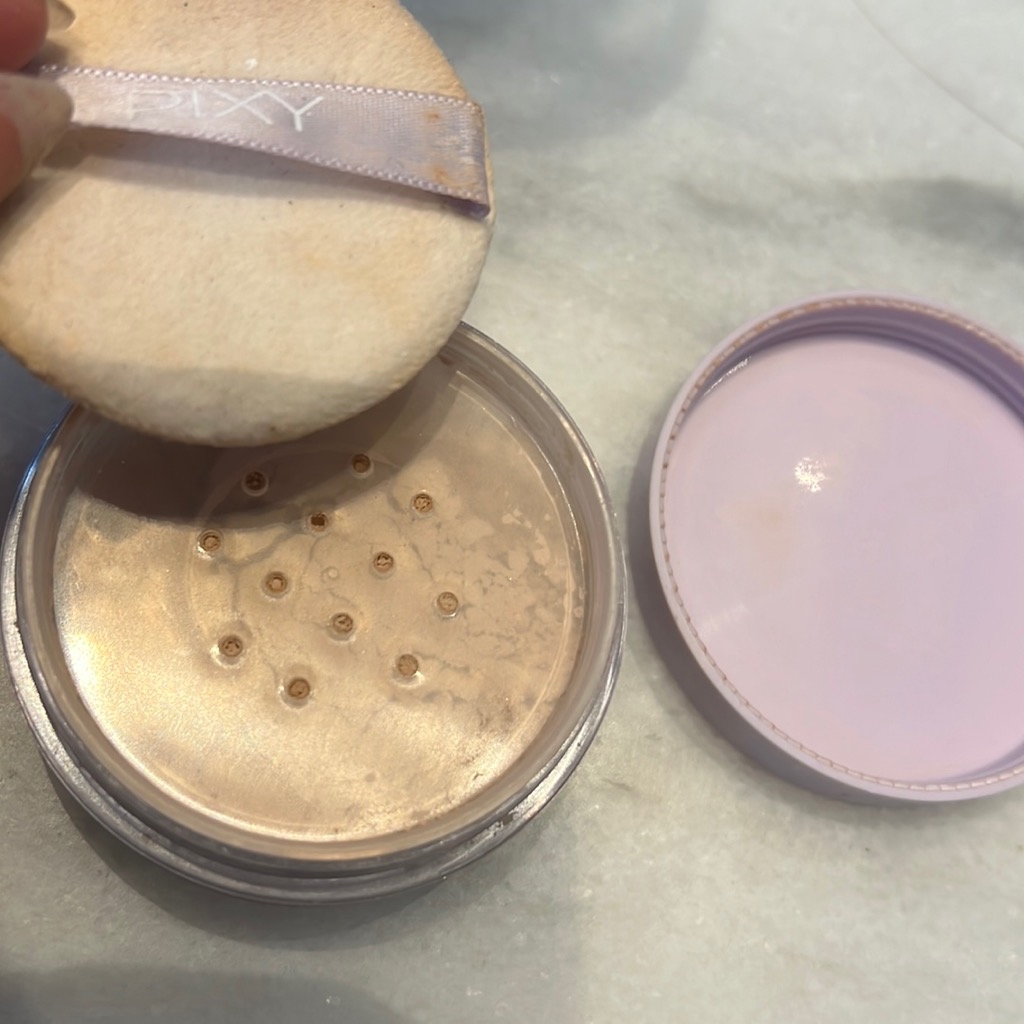 Airy Blur - Fit Loose Powder - N10 Fair Beige imgfdn-6492779c-6861-46b0-8168-bb8cc690ee6a
