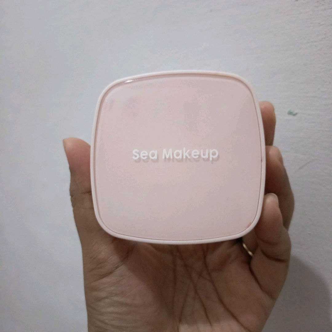 Fix and Flawless Silk Cushion - (Hazel) Neutral imgfdn-854e37cf-aaa7-4089-8a89-5666ef0a74f8