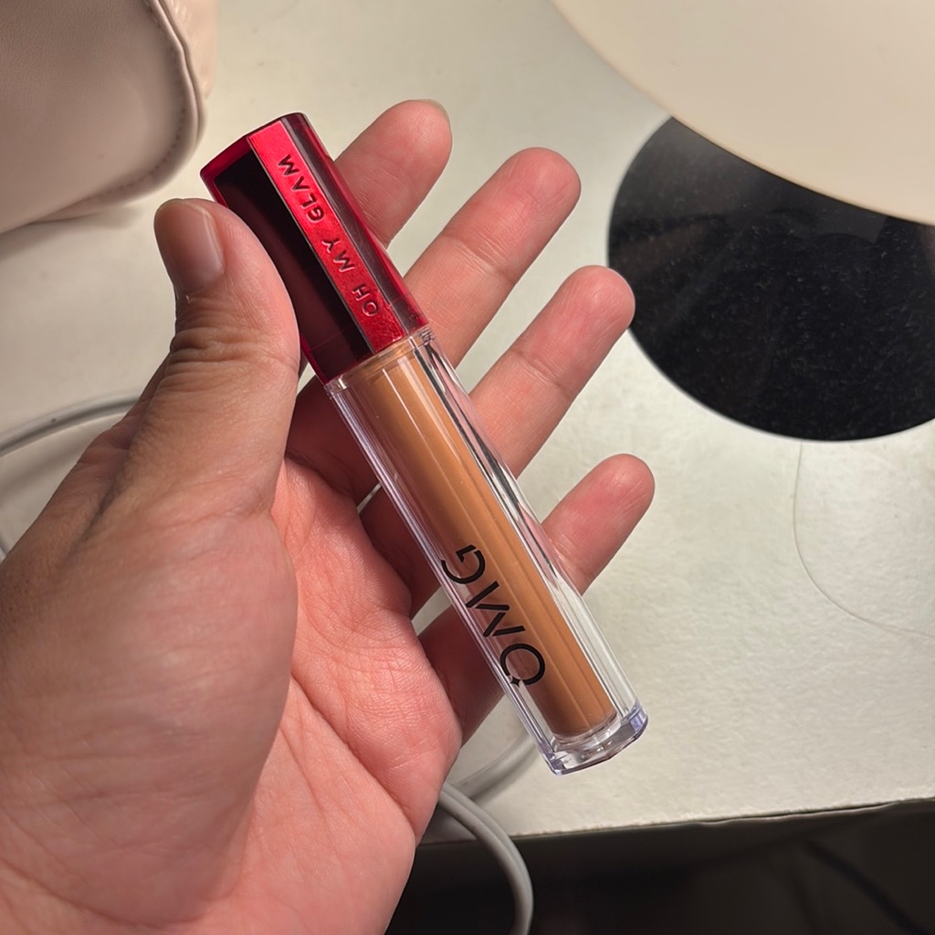 Oh My Glam Mattelast Lip Cream - 24 Berry imgfdn-7f32cdf9-45c2-4780-8937-938fb5c943cd