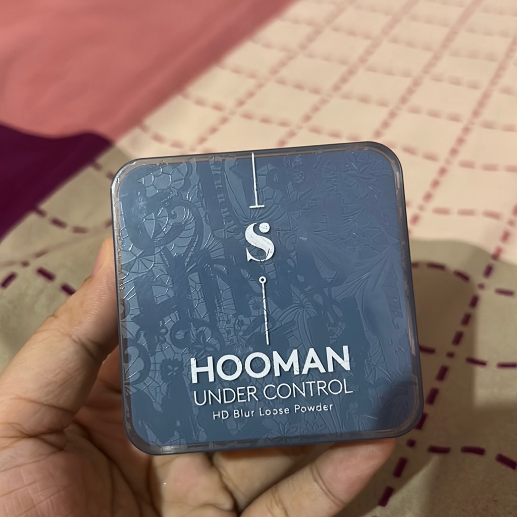 Hooman Under Control HD Blur Loose Powder - 03 Light imgfdn-9a42e951-ec4c-42d8-b225-8843161e6c12