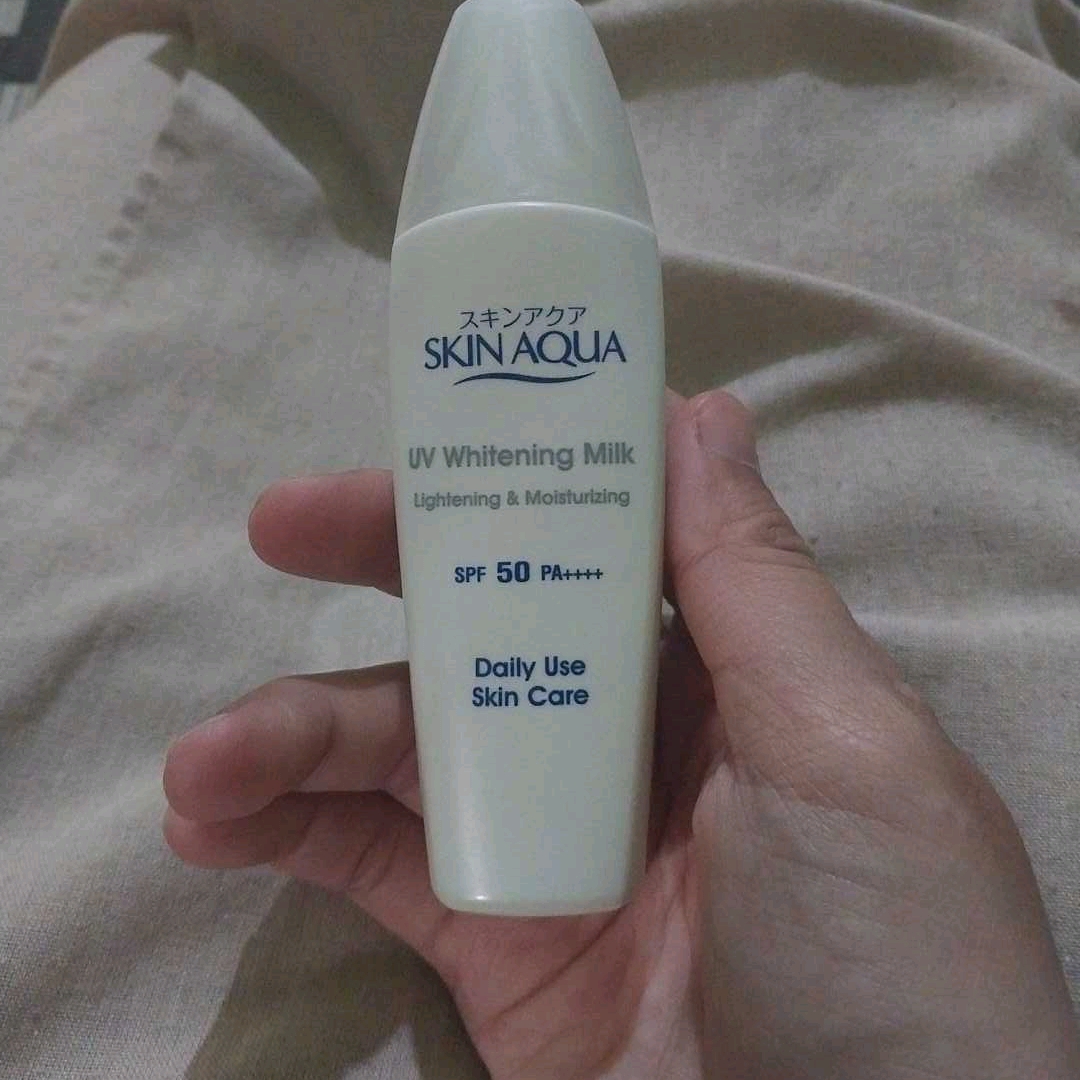 UV Whitening Milk imgfdn-35566d9f-8319-424d-be97-232cea62ac79