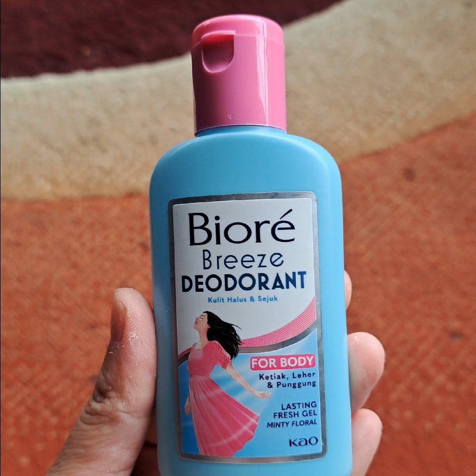Breeze Deodorant Lasting Fresh Gel - Minty Floral imgfdn-3f248ef2-674e-450b-9a01-07c0569ce20a