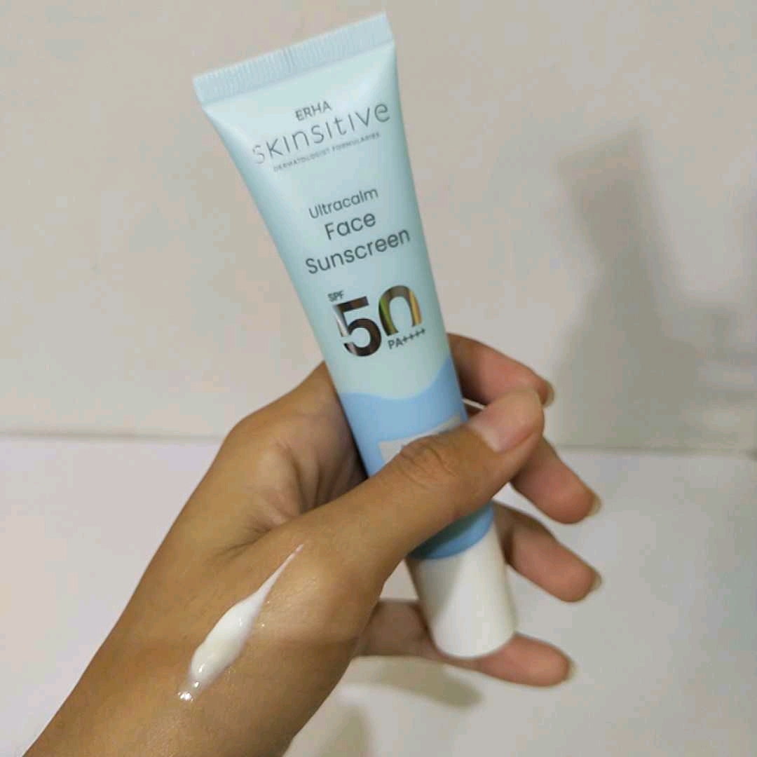 Ultracalm Face Sunscreen SPF 50 PA++++ imgfdn-a1584a3a-79ec-4cf4-9c05-0082c70e960e